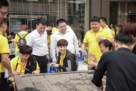 ag亚娱集团·(中国)官方网站
