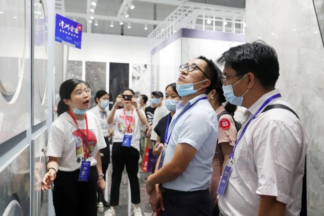政府高层旅行ag亚娱集团展位