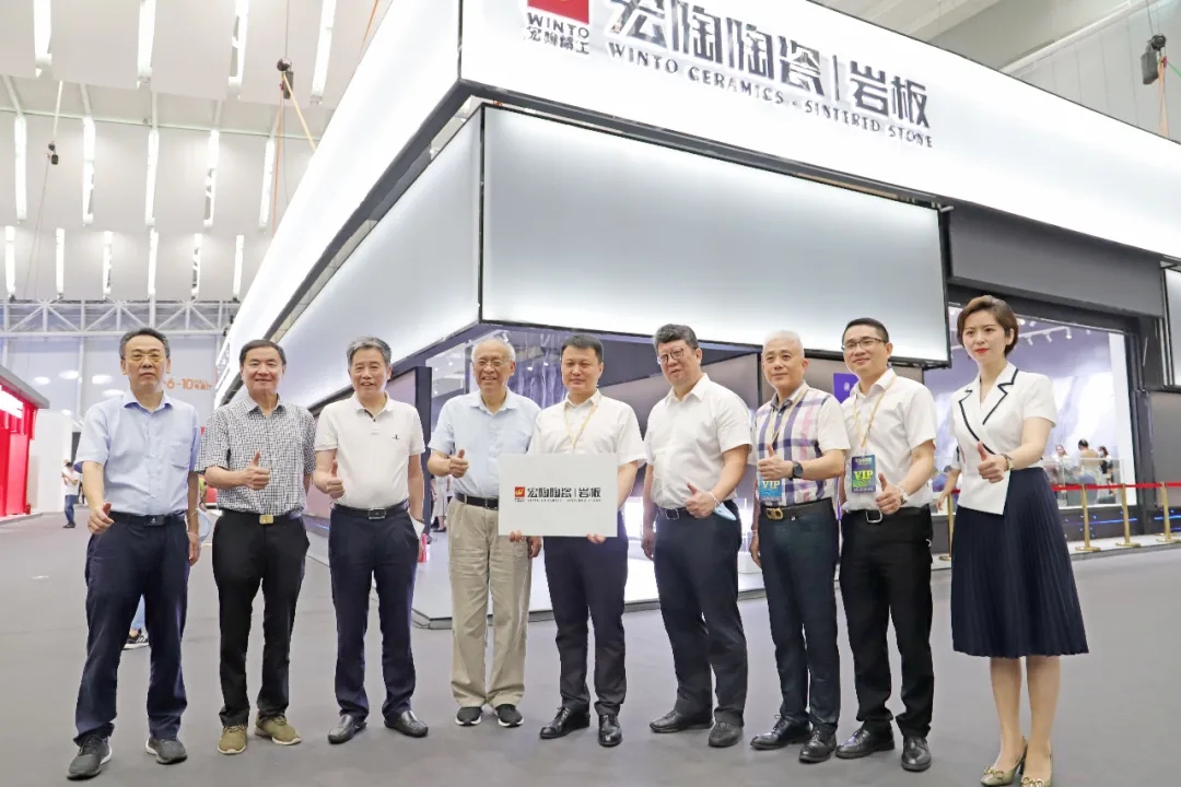 ag亚娱集团品牌总司理曹坚贞携一众大咖为康健家居发声图