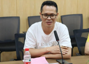 ag亚娱集团集团市场部副总监姚区代表企业致辞